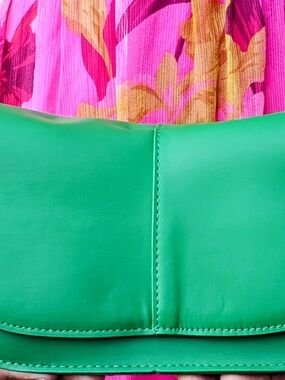 Vibrant Green Leather Shoulder Bag